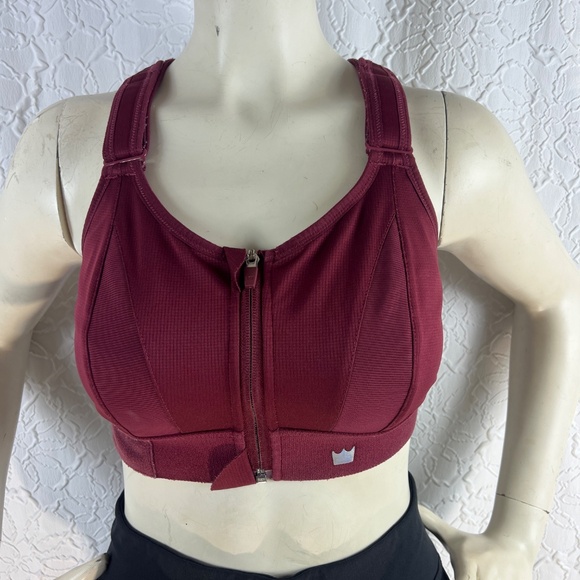 Shefit Sport Bra - Picture 2 of 6